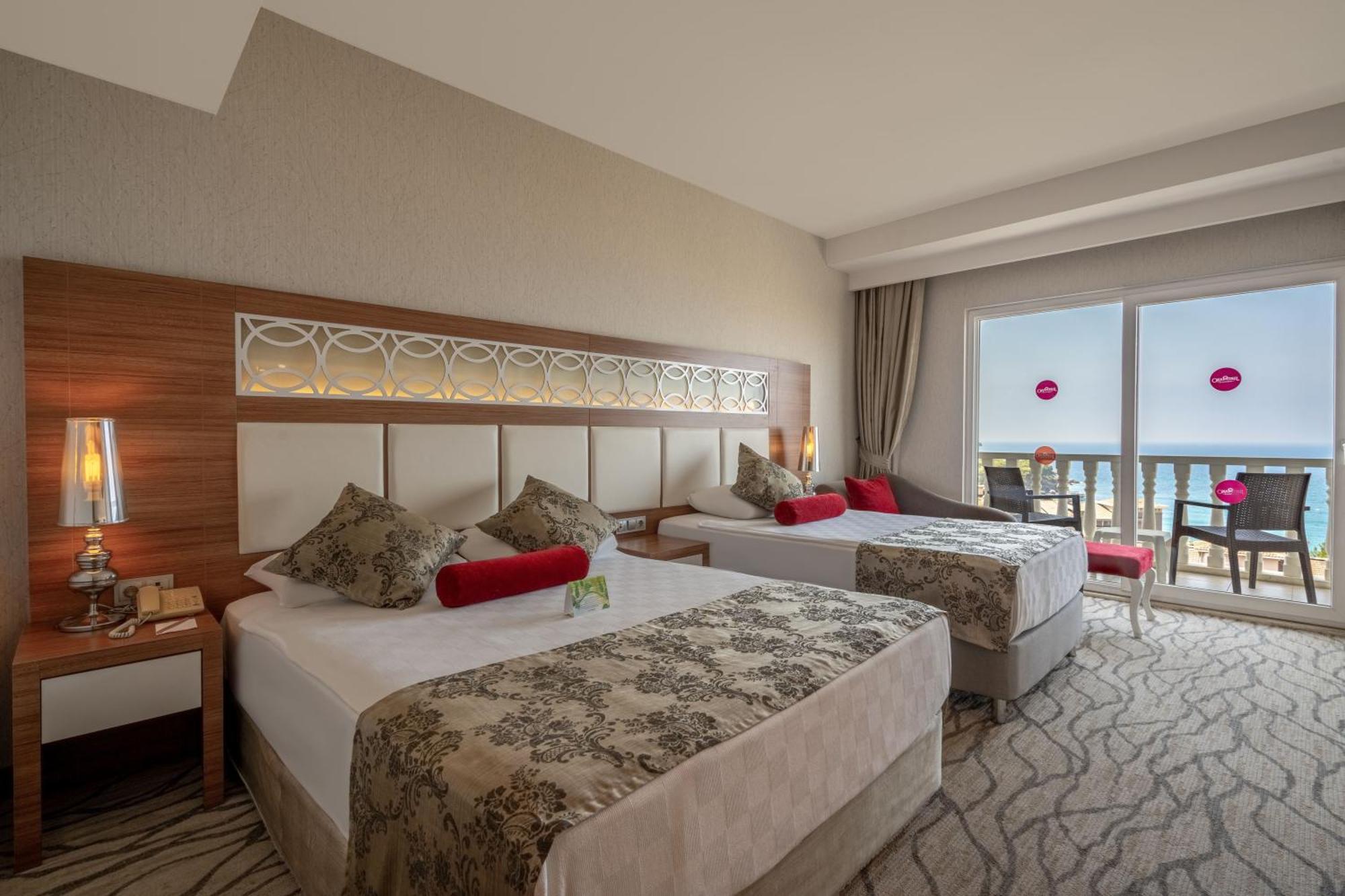 Justiniano Theodora Resort Okurcalar Habitación foto